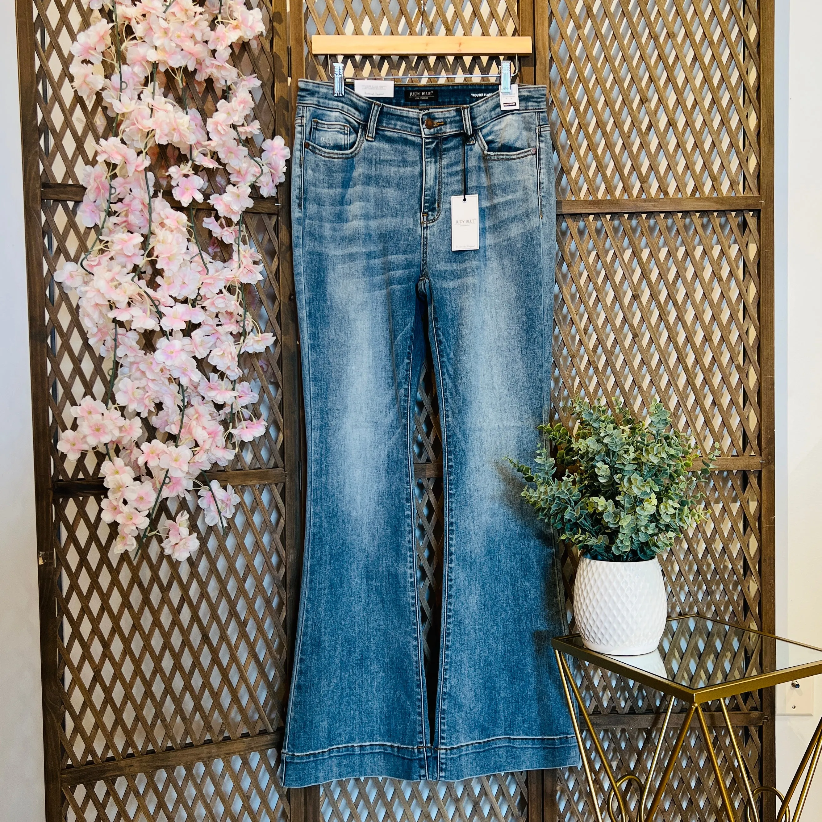 Judy Blue Flare Light Wash
